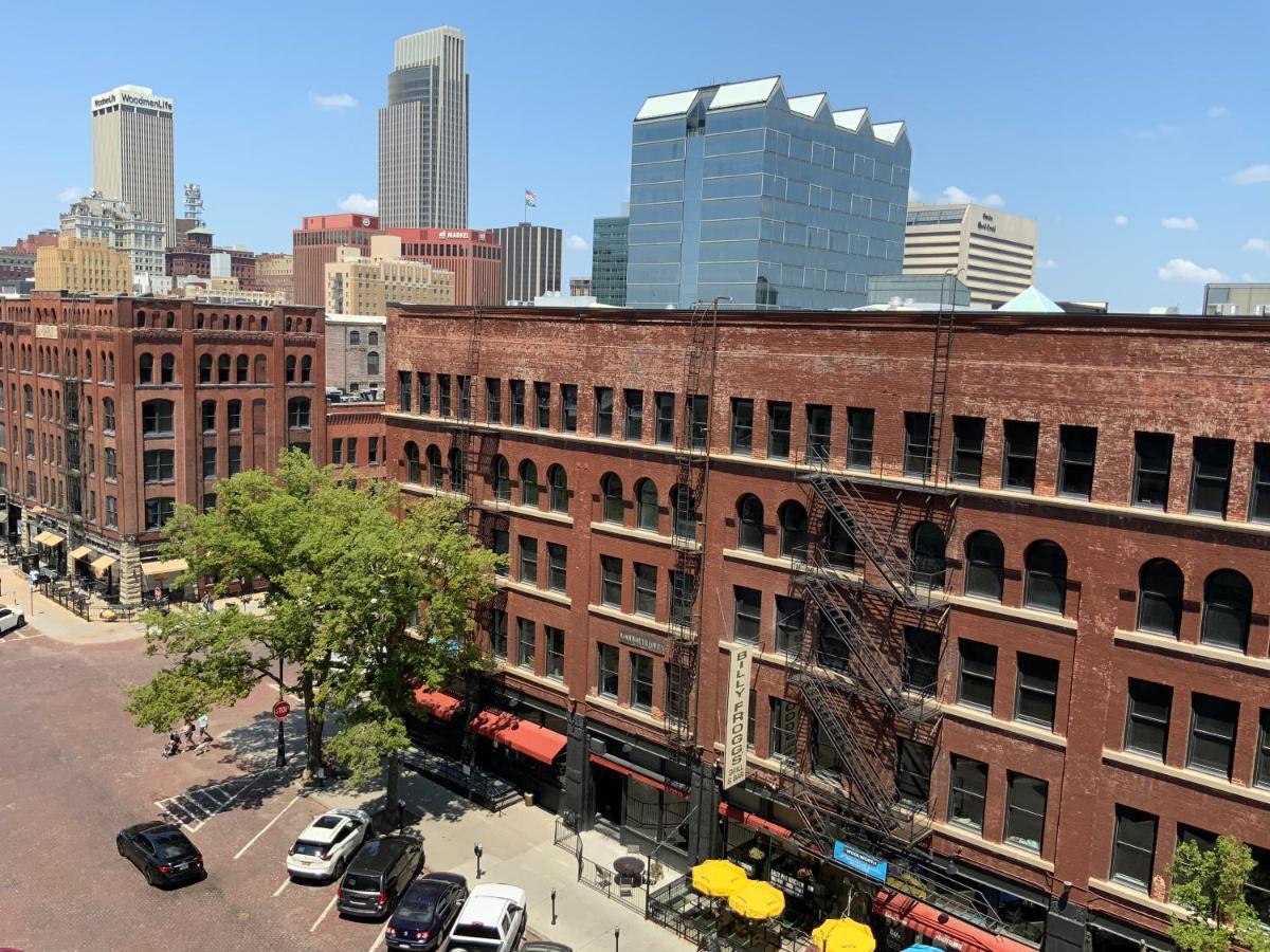 Blackout Themed Residence In The Prime Heart Of Omaha'S Old Market! Омаха Экстерьер фото